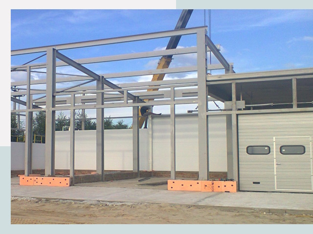 Строительство автосервисов от СтальСтрой-Улн по цене 617 руб.